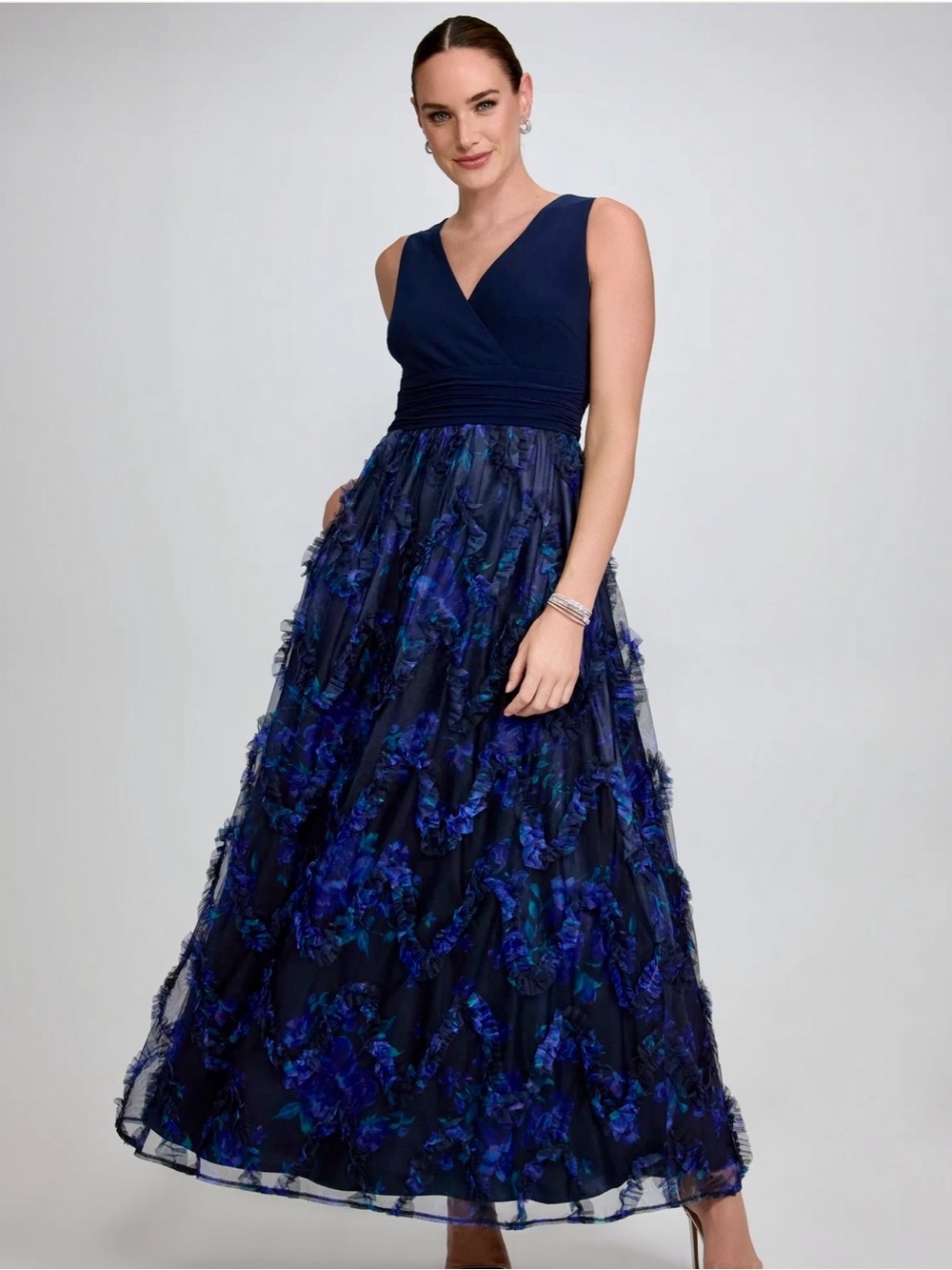 Sleeveless V-Neck Navy Blue Floral Maxi Dress